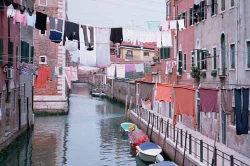 Venetian Clothesline Loading, please wait (it's worth it!) ...