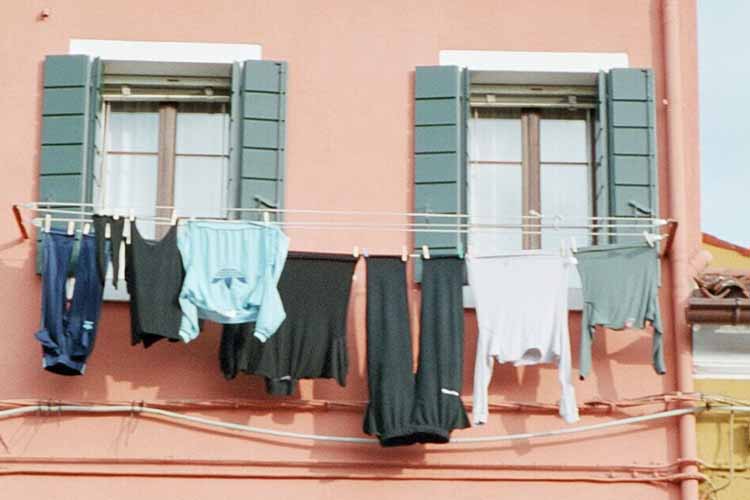 Venetian Clothesline Loading, please wait (it's worth it!) ...