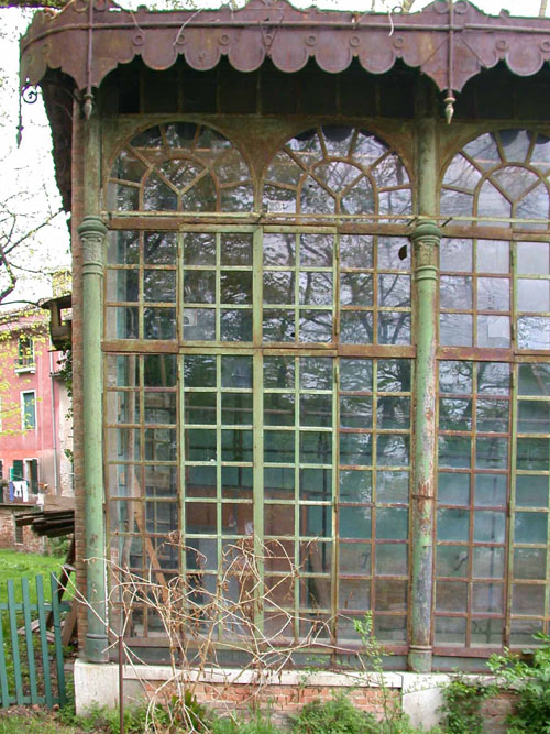 Venetian Window Loading, please wait (it's worth it!) ...