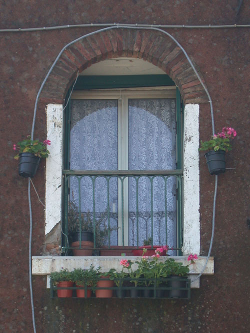 Venetian Window Loading, please wait (it's worth it!) ...