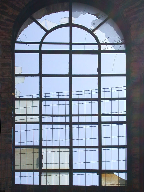 Venetian Window Loading, please wait (it's worth it!) ...