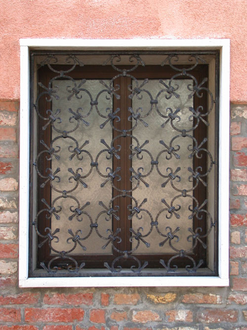 Venetian Window Loading, please wait (it's worth it!) ...