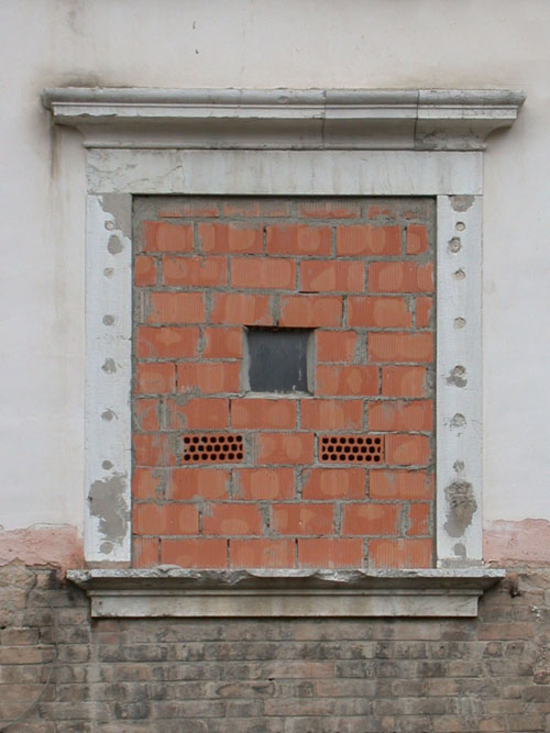 Venetian Window Loading, please wait (it's worth it!) ...