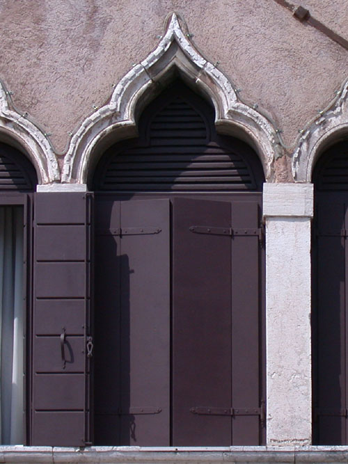 Venetian Window Loading, please wait (it's worth it!) ...