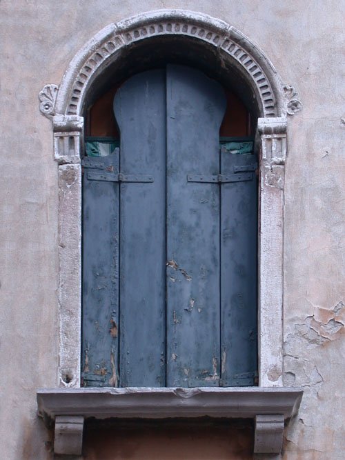 Venetian Window Loading, please wait (it's worth it!) ...