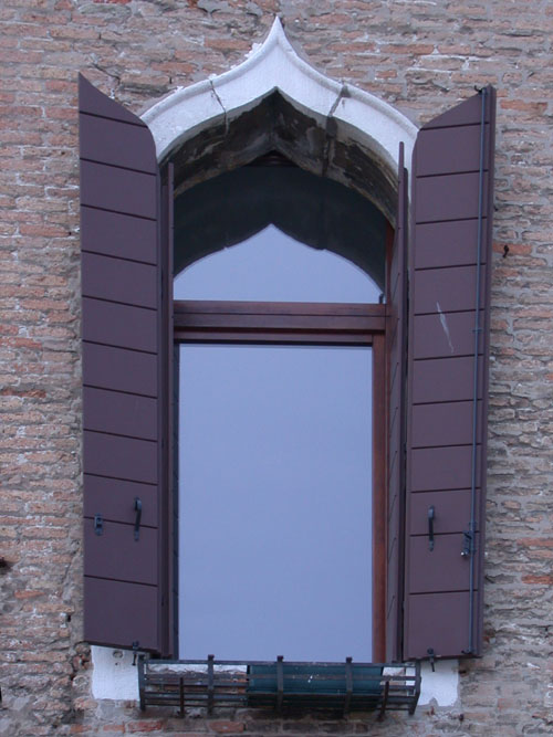 Venetian Window Loading, please wait (it's worth it!) ...