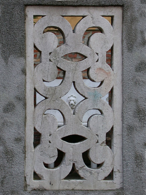 Venetian Window Loading, please wait (it's worth it!) ...