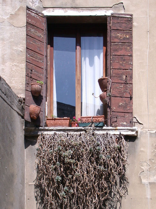 Venetian Window Loading, please wait (it's worth it!) ...